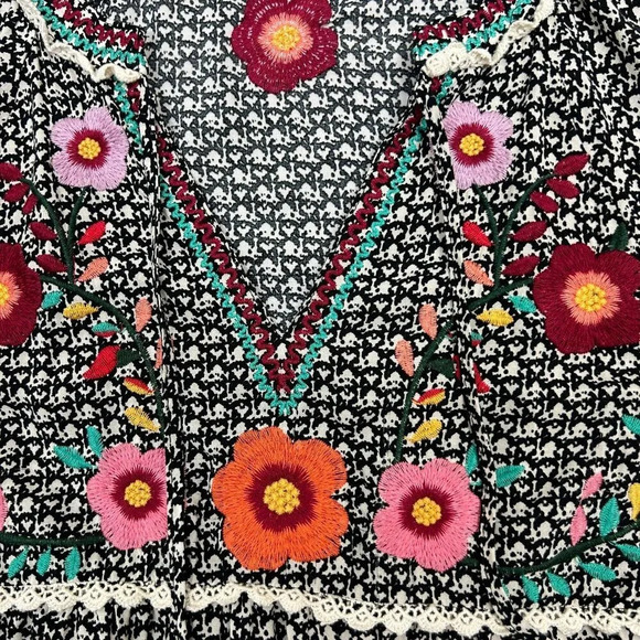 THML Top Womens Small Multicolor Floral Embroidered Tassel Crochet Ladies - Picture 2 of 13